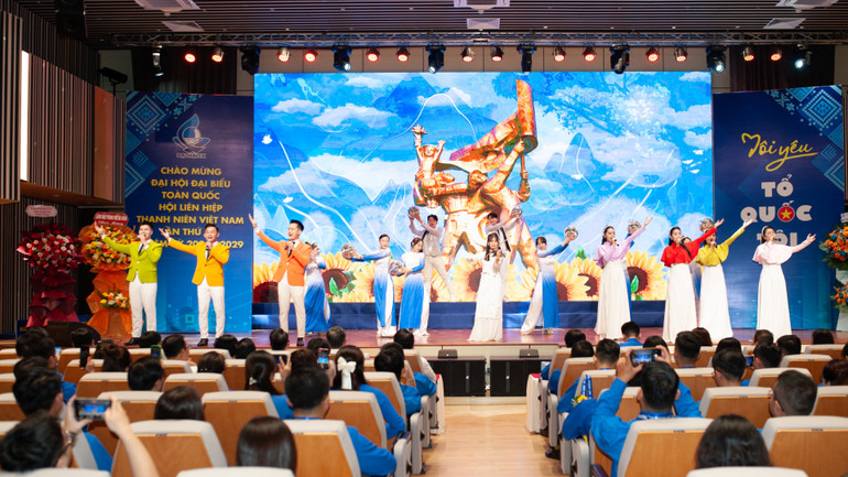 Chương trình kỷ niệm 68 năm Ngày truyền thống Hội Liên hiệp Thanh niên Việt Nam và trao Giải thưởng “15 tháng 10” năm 2024.