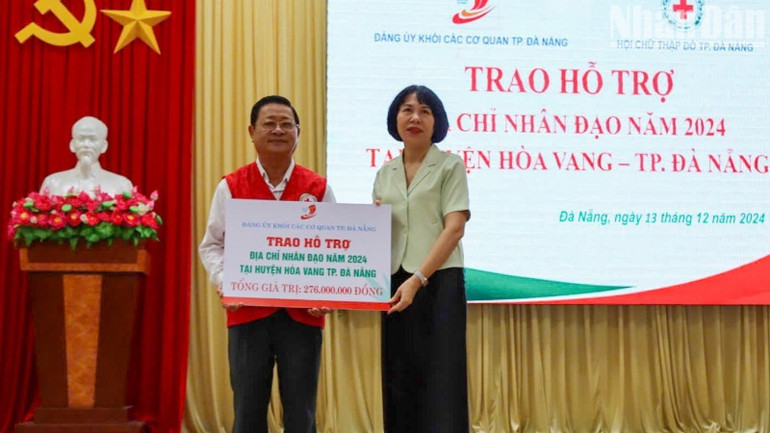 Đảng ủy Khối các cơ quan thành phố Đà Nẵng trao hỗ trợ địa chỉ nhân đạo năm 2024. Đảng ủy Khối các cơ quan thành phố Đà Nẵng trao hỗ trợ địa chỉ nhân đạo năm 2024.