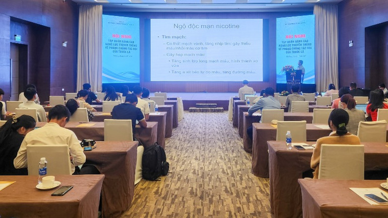 Quang cảnh hội nghị. Quang cảnh hội nghị.