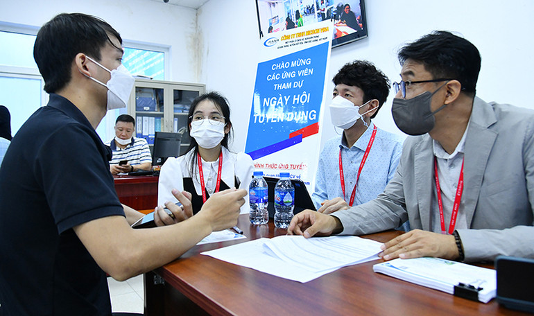 Phiên giao dịch việc làm cho lao động EPS và IM Japan ngày 17/11/2022 tại Hà Nội. (Ảnh: Thủy Nguyên)