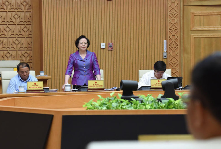 Bộ trưởng Nội vụ Phạm Thị Thanh Trà phát biểu.