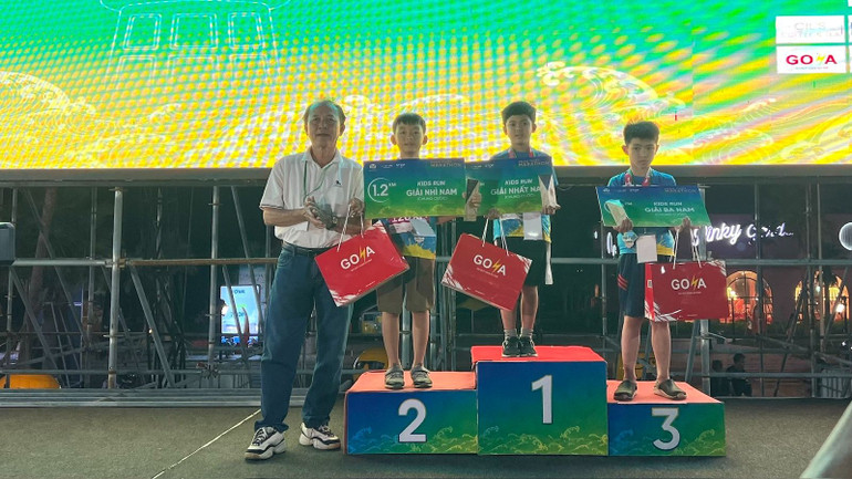 Trao giải cho các vận động viên "nhí"