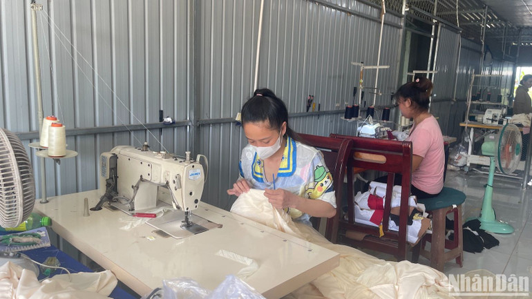 Ngân hàng chính sách xã hội tỉnh được tăng nguồn vốn để cho vay đối với người nghèo và các đối tượng chính sách khác.