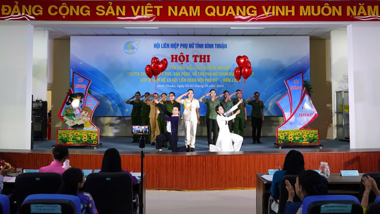 Tham gia hội thi lần này gồm có 11 đội đến từ Hội Liên hiệp Phụ nữ các huyện, thị xã, thành phố và phụ nữ Công an tỉnh Bình Thuận. Tham gia hội thi lần này gồm có 11 đội đến từ Hội Liên hiệp Phụ nữ các huyện, thị xã, thành phố và phụ nữ Công an tỉnh Bình Thuận.