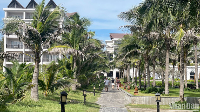 Du khách thường lựa chọn khu nghỉ dưỡng tại Mũi Né. Du khách thường lựa chọn khu nghỉ dưỡng tại Mũi Né.