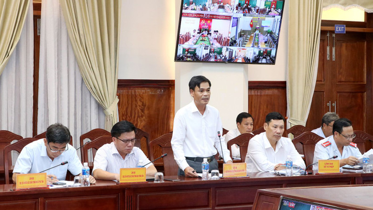 Các đơn vị báo cáo tiến độ giải ngân tại hội nghị