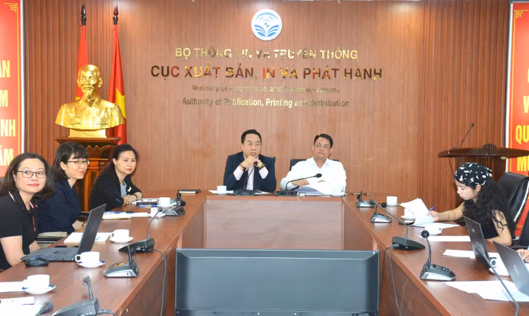 Quang cảnh buổi họp báo.