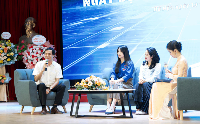 Các diễn giả tham gia cuộc tọa đàm.