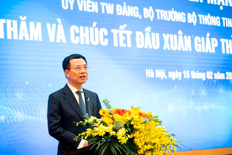 Bộ trưởng Nguyễn Mạnh Hùng dành nhiều kỳ vọng cho FPT trong chuyến thăm Tập đoàn ngày 15/2.