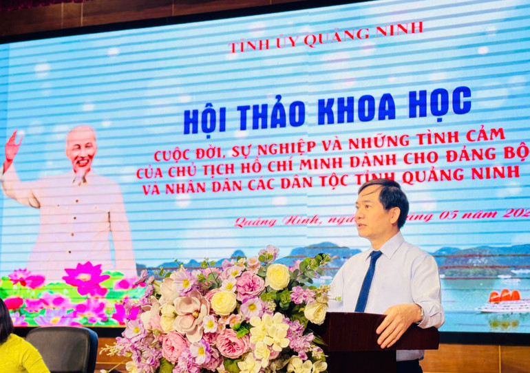 Phó Bí thư Tỉnh ủy Quảng Ninh Vũ Quyết Tiến phát biểu tại hội thảo.
