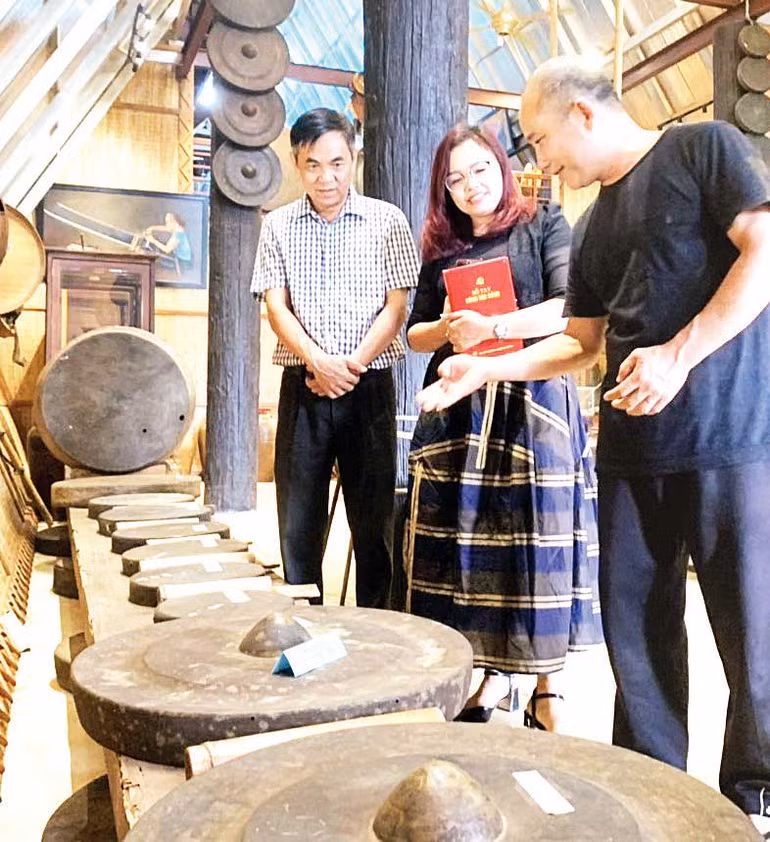 Bảo tàng Ama H’Mai là bảo tàng tư nhân thứ 2 ở Đắk Lắk được cấp phép hoạt động. Bảo tàng Ama H’Mai là bảo tàng tư nhân thứ 2 ở Đắk Lắk được cấp phép hoạt động.