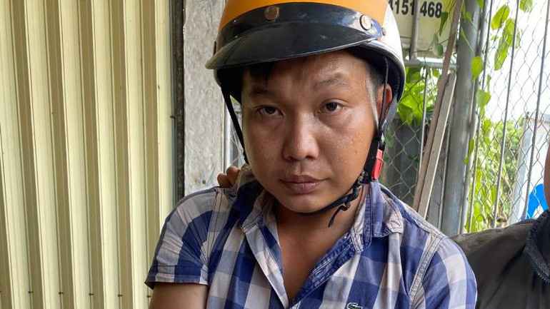 Đối tượng Rồi bị cơ quan chức năng bắt giữ. (Ảnh: HOÀNG TRUNG)