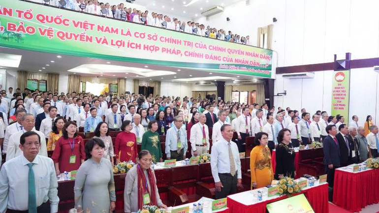 Đại biểu dự Đại hội Ủy ban Mặt trận Tổ quốc Việt Nam tỉnh Bến Tre, khóa 10, nhiệm kỳ 2024-2029. (Ảnh: HOÀNG TRUNG)