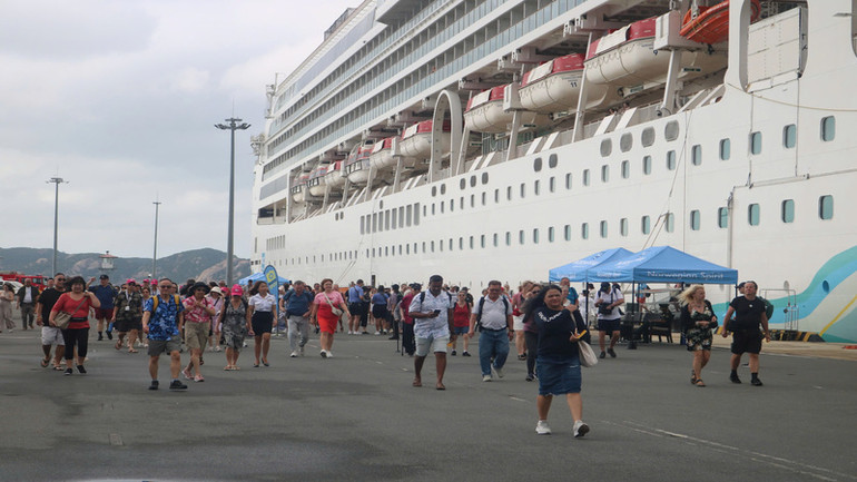 Du khách được tham quan nhiều điểm đến nổi tiếng ở Nha Trang, Khánh Hòa. (Ảnh: PHONG NGUYÊN)