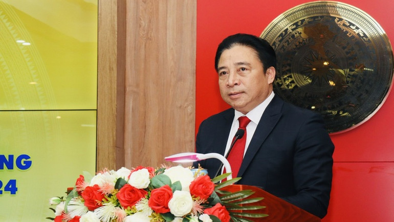 Phó Bí thư Thường trực Tỉnh ủy Khánh Hòa Nguyễn Khắc Toàn phát biểu tại Lễ trao giải. (Ảnh: NGỌC HÒA)