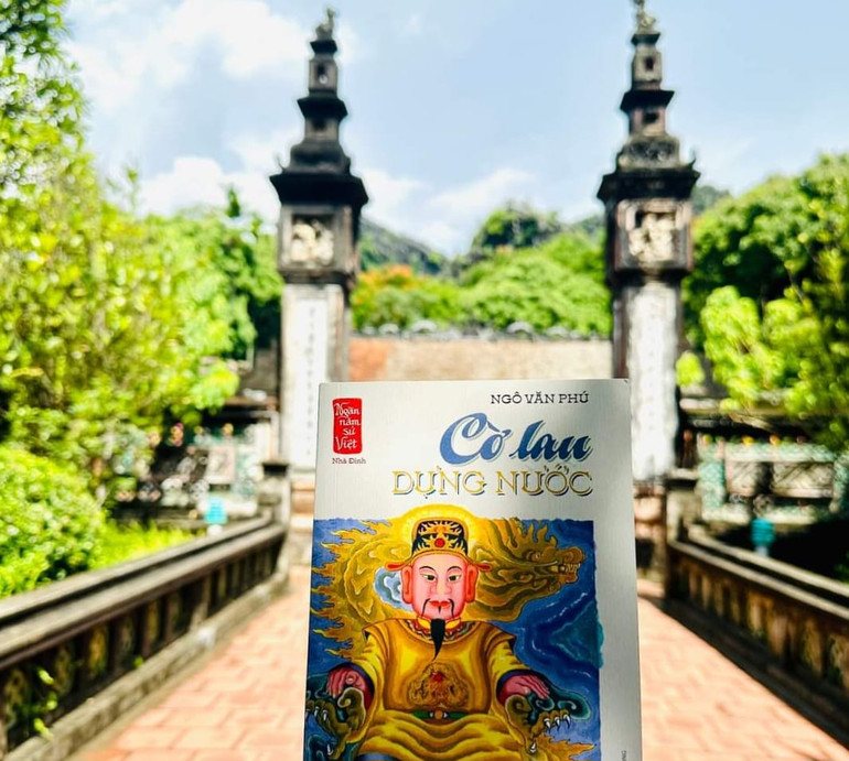 "Cờ lau dựng nước" là tác phẩm được nhiều bạn đọc nhỏ tuổi yêu thích.