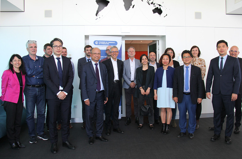 Đại sứ Đinh Toàn Thắng gặp các doanh nghiệp hàng đầu của thành phố Nantes và tỉnh Loire-Atlantique. (Ảnh: MINH DUY)