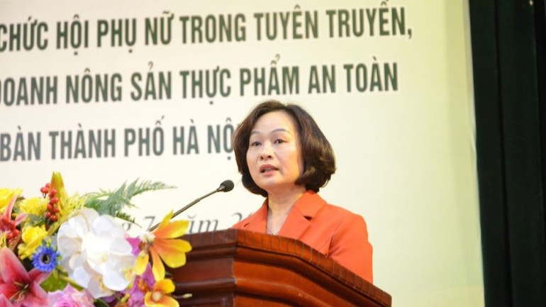 Phó Chủ tịch Thường trực Hội Liên hiệp Phụ nữ thành phố Hà Nội Phạm Thị Thanh Hương phát biểu tại hội thảo.