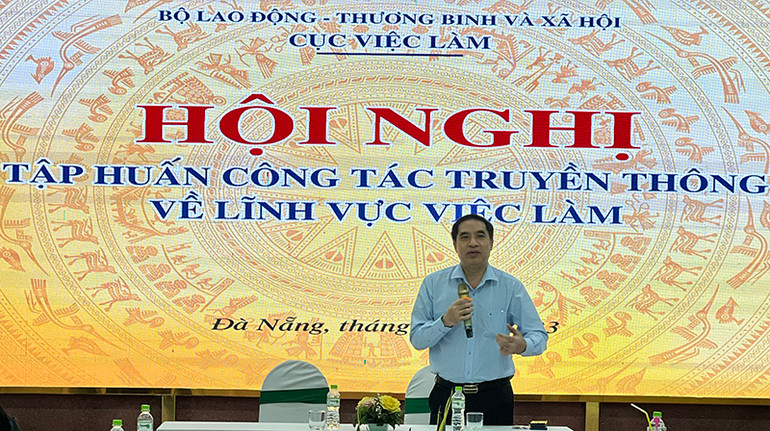 TS Vũ Trọng Bình, Cục trưởng Cục Việc làm, phát biểu tại hội nghị. (Ảnh: Nhật Anh)