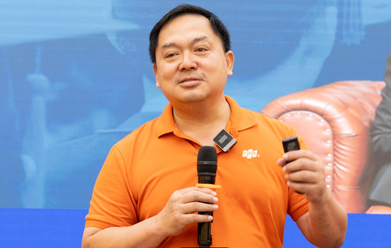 Ông Hoàng Nam Tiến: "Những điều đã biết về robot đã quá cũ, sẽ có một thế hệ robot có nhận thức mới ra đời".