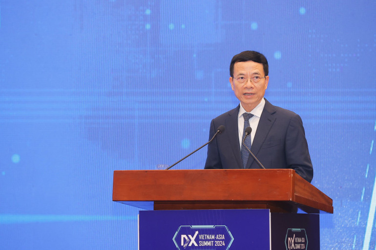 Bộ trưởng Thông tin và Truyền thông Nguyễn Mạnh Hùng phát biểu.