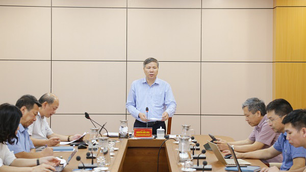 Phó Tổng Giám đốc Bảo hiểm xã hội Việt Nam Nguyễn Đức Hòa phát biểu tại hội nghị. (Ảnh: VSS)