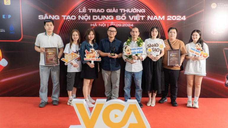 Ê-kíp Alpha Studio đã nhận nhiều giải thưởng uy tín trong thời gian qua.