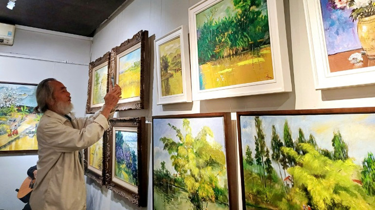 Công chúng rất mong chờ được ngắm vẻ đẹp chân quê.