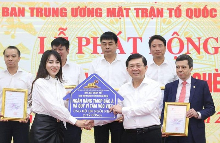 Hưởng ứng chương trình “Triệu tấm lòng yêu thương - Nghìn mái nhà hạnh phúc” do Ủy ban Trung ương Mặt trận Tổ quốc Việt Nam phát động, Ngân hàng TMCP Bắc Á, Tập đoàn TH và Quỹ Vì tầm vóc Việt ủng hộ 5 tỷ đồng hỗ trợ xây nhà tình nghĩa cho các hộ nghèo tại Điện Biên.