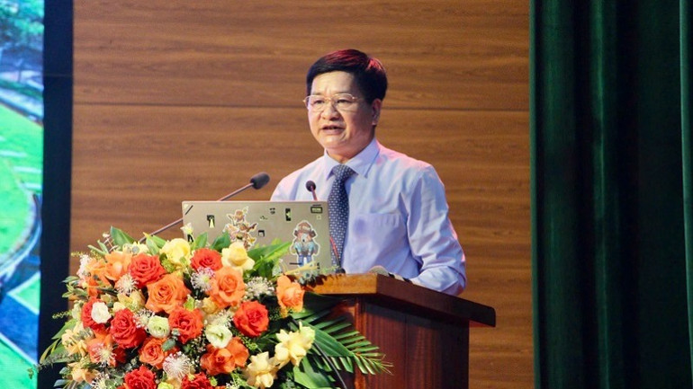 Đồng chí Lê Thành Đô, Chủ tịch Ủy ban nhân dân tỉnh Điện Biên phát động phong trào "Bình dân học vụ số" trong tỉnh Điện Biên.