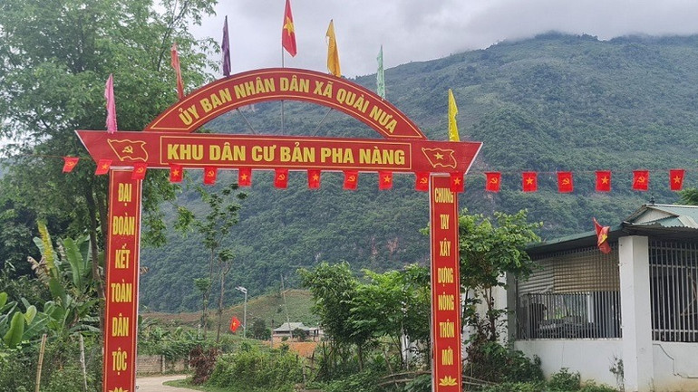 Đường làng, ngõ xóm và từng khu dân cư của xã Quài Nưa huyện Tuần Giáo ngày càng được hoàn thiện với sự góp sức của nhân dân trong phong trào chung sức xây dựng nông thôn mới.