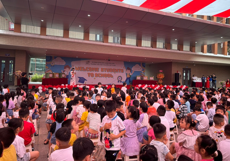 Năm học 2024 - 2025, trường Tiểu học Nguyễn Viết Xuân bắt đầu tuyển sinh lứa học sinh đầu tiên