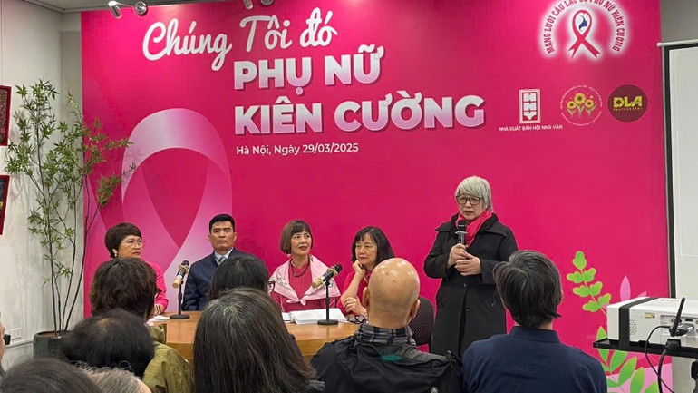 Nhà văn Trần Thị Trường đã có nhiều chia sẻ xúc động.