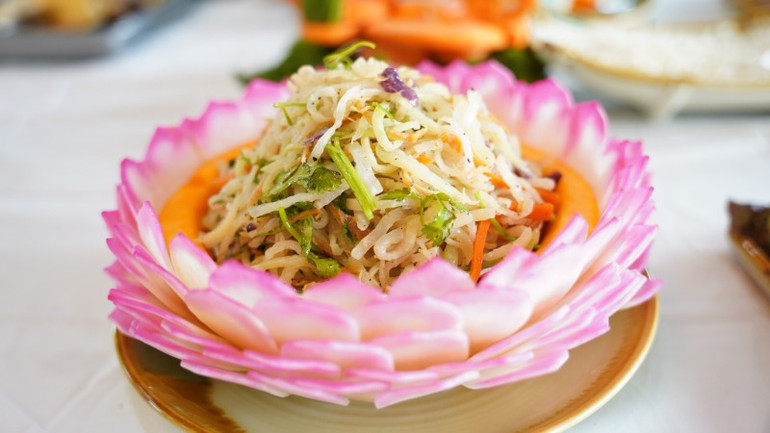 Các món ăn không chỉ ngon mà còn được trình bày rất đẹp mắt.