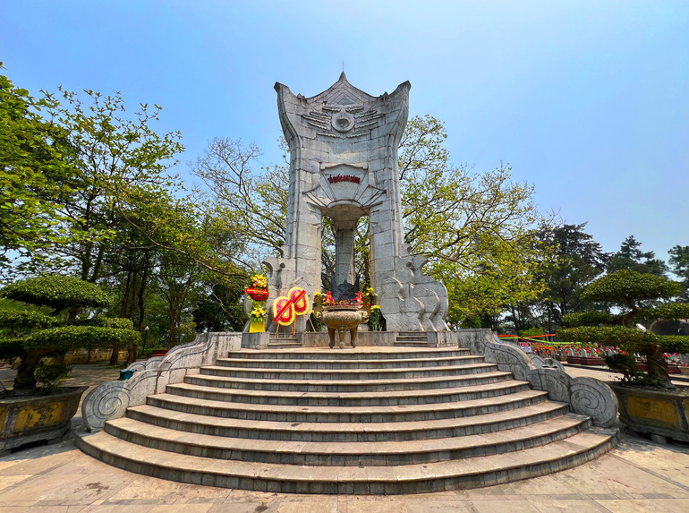 Trời Quảng Trị xanh mầu hy vọng.