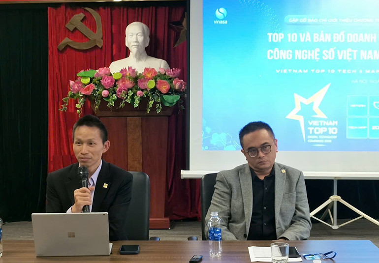 Ông An Ngọc Thao, Phó Tổng Thư ký VINASA thông báo tại buổi họp báo.