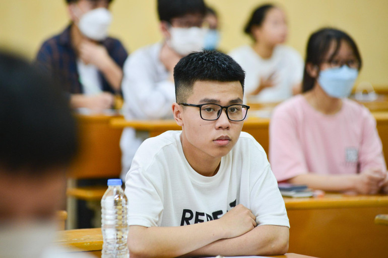 Thí sinh trước giờ làm bài đánh giá tư duy