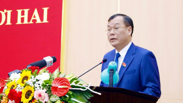 Đồng chí Lê Quốc Chỉnh, Chủ tịch Hội đồng nhân dân tỉnh Nam Định phát biểu bế mạc kỳ họp. (Ảnh: XUÂN TRƯỜNG)