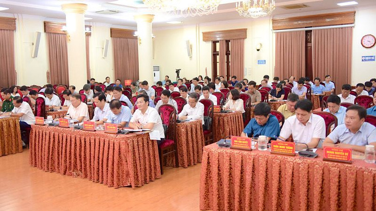 Các đại biểu dự hội nghị.