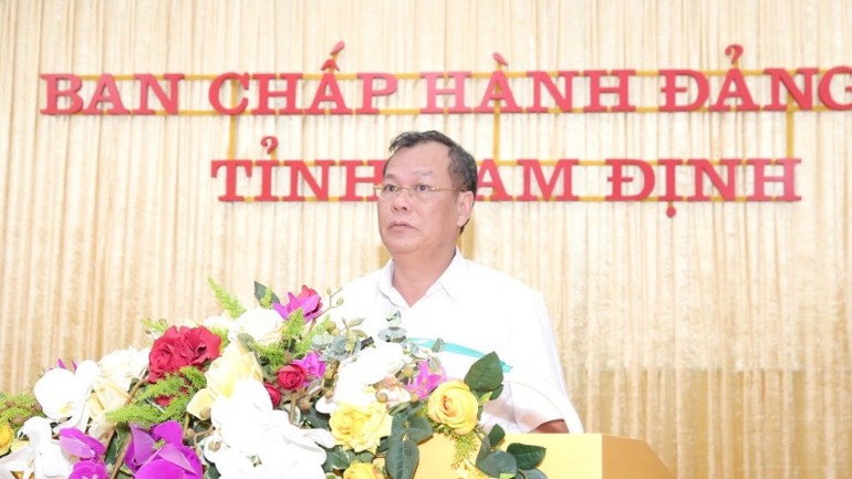 Đồng chí Phó Bí thư Thường trực Tỉnh ủy Nam Định Lê Quốc Chỉnh phát biểu tại hội nghị.