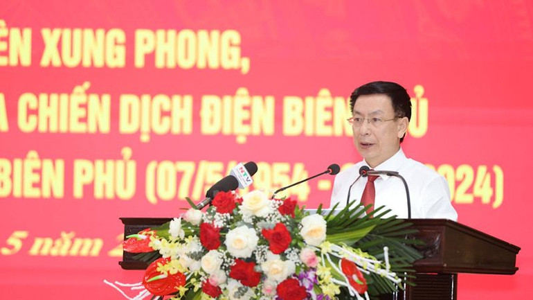 Đồng chí Chủ tịch Ủy ban nhân dân tỉnh Nam Định Phạm Đình Nghị phát biểu tại buổi gặp mặt.