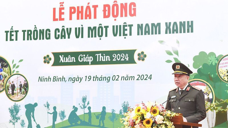 Bộ trưởng Tô Lâm phát biểu tại Lễ phát động Tết trồng cây năm 2024 của Bộ Công an. (Ảnh: XUÂN TRƯỜNG)