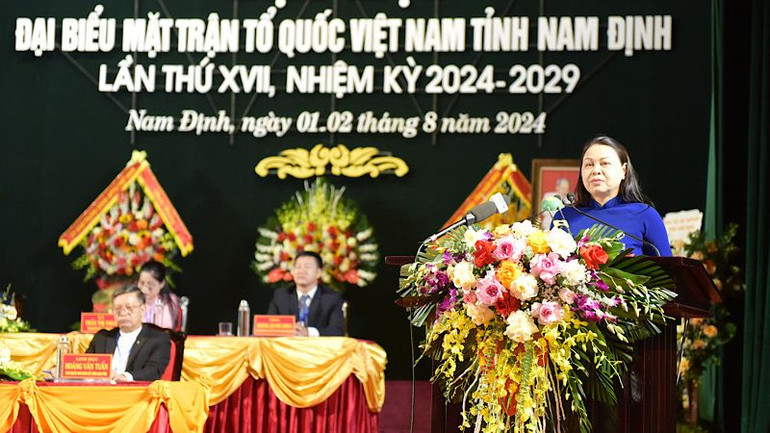 Phó Chủ tịch-Tổng Thư ký Ủy ban Trung ương Mặt trận Tổ quốc Việt Nam Nguyễn Thị Thu Hà phát biểu tại Đại hội.