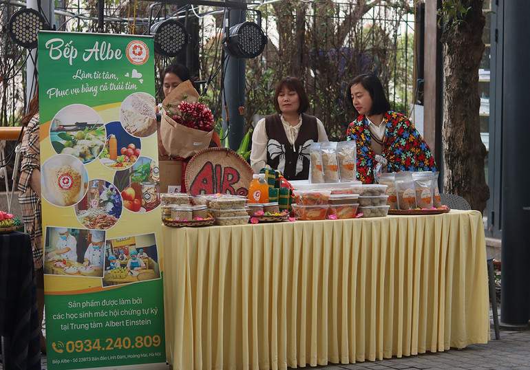 [Ảnh] “Xuân về trên những bàn tay” với trẻ tự kỷ ảnh 8