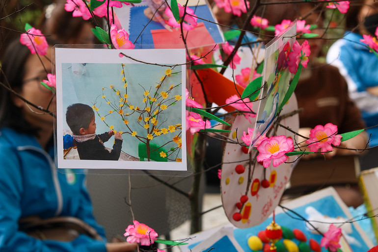 [Ảnh] “Xuân về trên những bàn tay” với trẻ tự kỷ ảnh 9