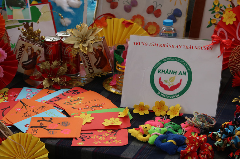 [Ảnh] “Xuân về trên những bàn tay” với trẻ tự kỷ ảnh 5