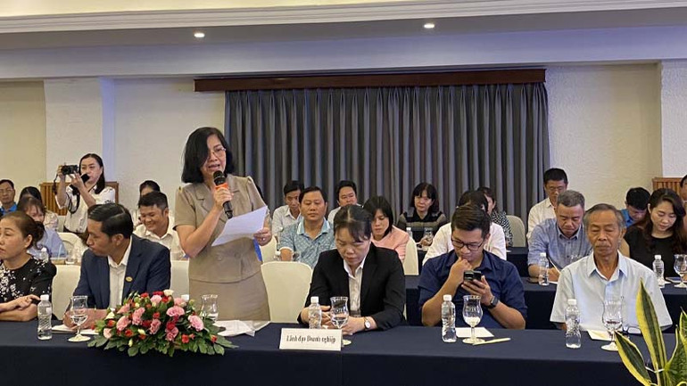 Lãnh đạo các doanh nghiệp nêu ra nhiều vấn đề mà người lao động mong mỏi trong thời kỳ khó khăn về kinh tế.