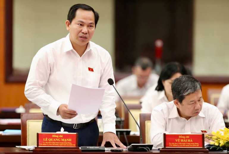 Các bộ ngành góp ý kiến về kiến nghị, đề xuất của Thành phố Hồ Chí Minh.