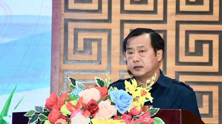 Đồng chí Vừ A Bằng, Phó Chủ tịch Ủy ban nhân dân tỉnh Điện Biên phát biểu chỉ đạo tại hội nghị.