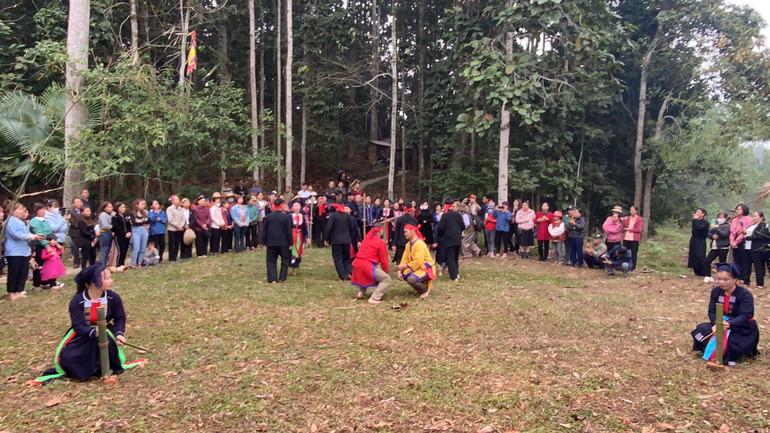 Múa Tắc xình là di sản văn hóa phi vật thể quốc gia.